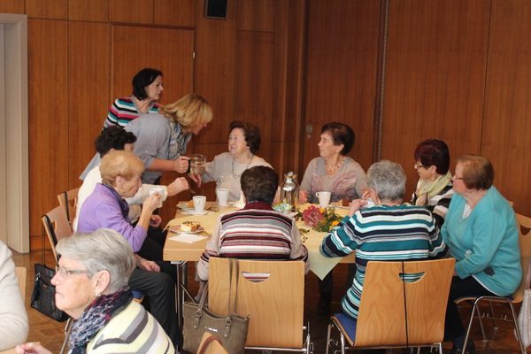 Foto 5 von 14 aus der Galerie Frauen Kaffeetreff 2016